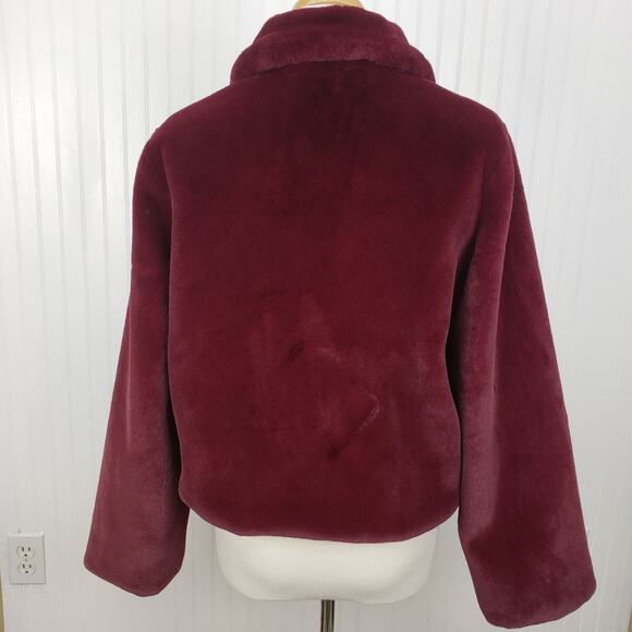 A New Day Faux Fur Burgundy Crop Jacket Medium - Picture 4 of 10